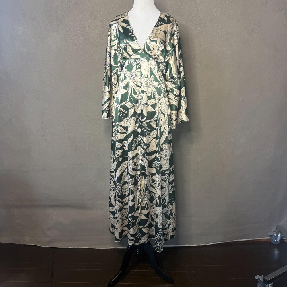 Cayro Woman Selva Green Satin Floral Maxi Dress M Bell Sleeve V-Neck NWT Spain
